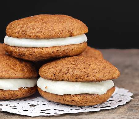 Easy Pumpkin Whoopie Pies Pumpkin Whoopie Pies