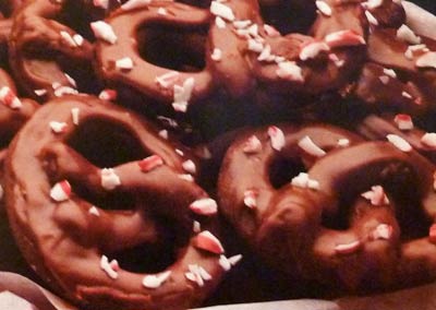 Chocolate Peppermint Pretzel Cookies