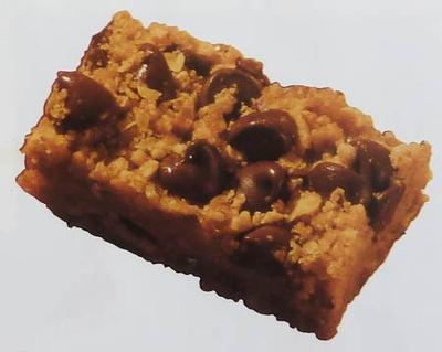 Peanut Butter Chocolate Chip Crumble Bars