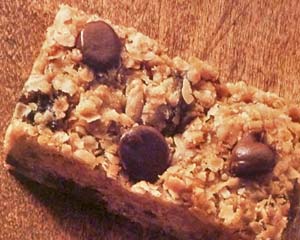 Chewy Chocolate Chip Granola Bars