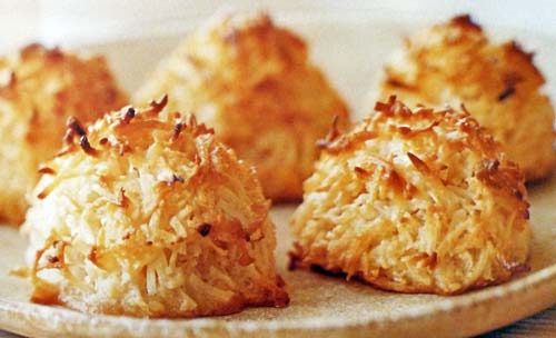 Chewy Coconut Macaroons