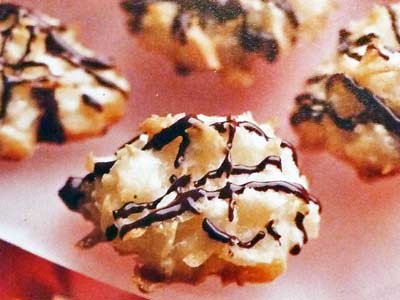 Chocolate Drizzled Coconut Macaroons