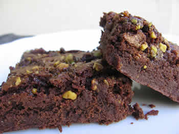 Easy Chocolate Brownies with Walnuts