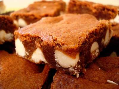 Gingerbread Blondies from Mels Kitchen Cafe