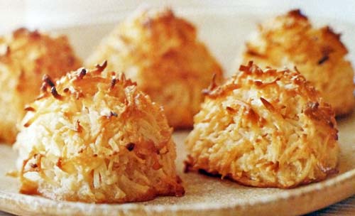 Chewy Coconut Macaroons Chewy Coconut Macaroons