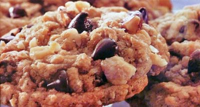 Easy Oatmeal Chocolate Chip Drop Cookies