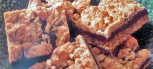 Fudge Filled Walnut Oatmeal Bars Fudge Filled Walnut Oatmeal Bars
