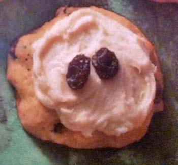 Maple Frosted Raisin Cookies Maple Frosted Raisin Cookies